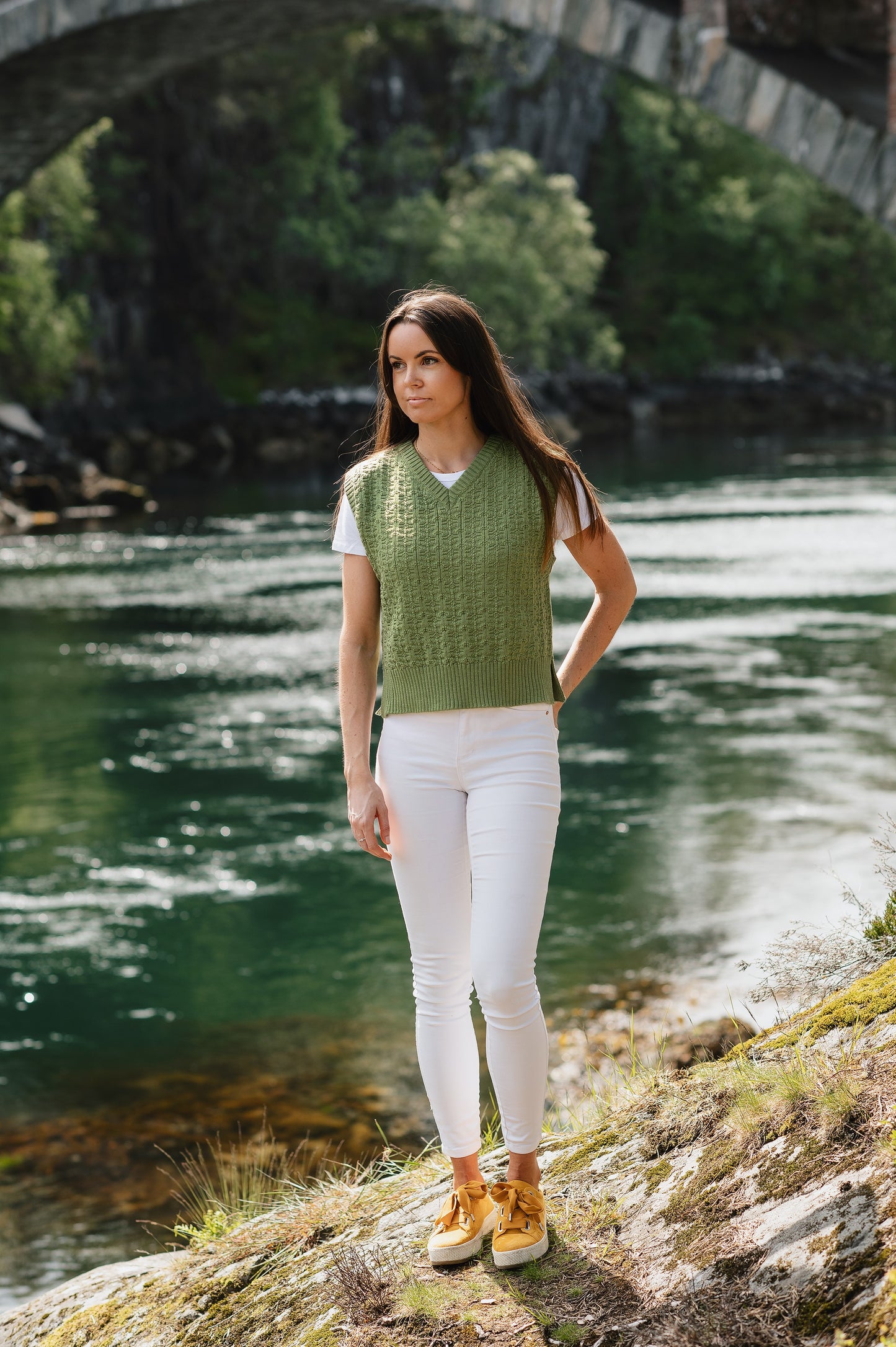 ULL-VEST, GRØNN